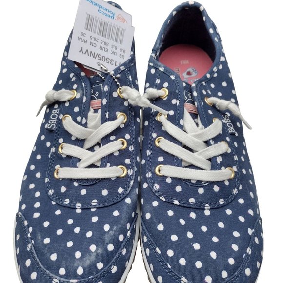 NWT Distressed look Polka dot Skechers - Picture 4 of 5